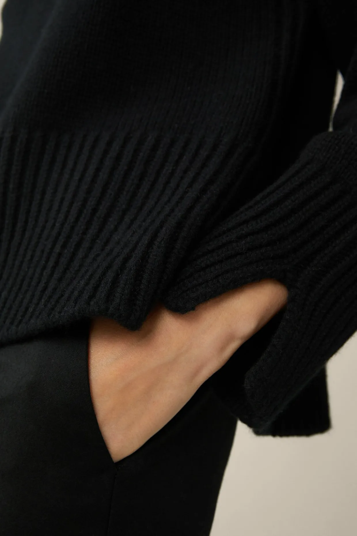 Cashmere-Rollkragen-Pullover In