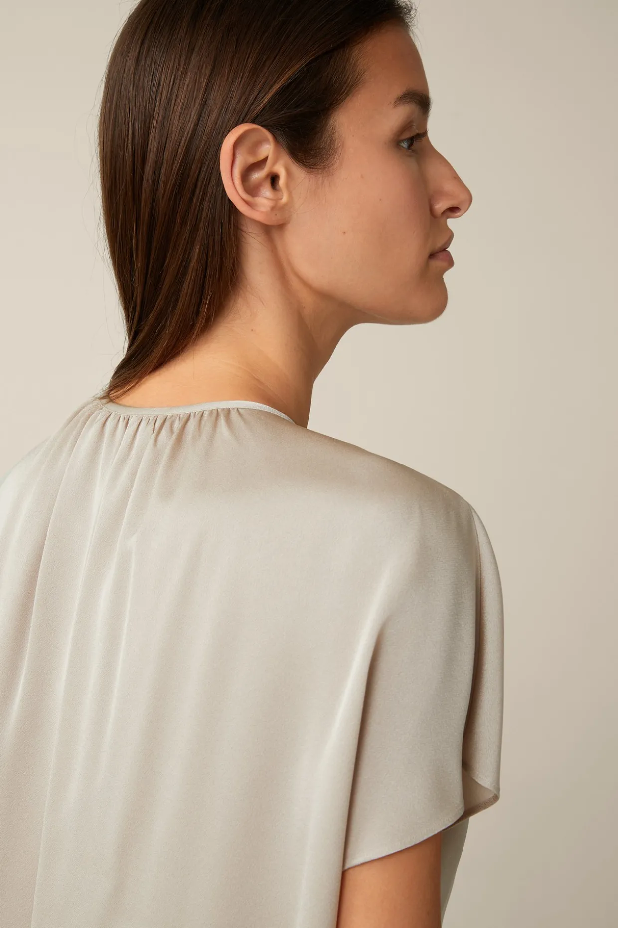 Crepe-Kurzarm-Bluse In