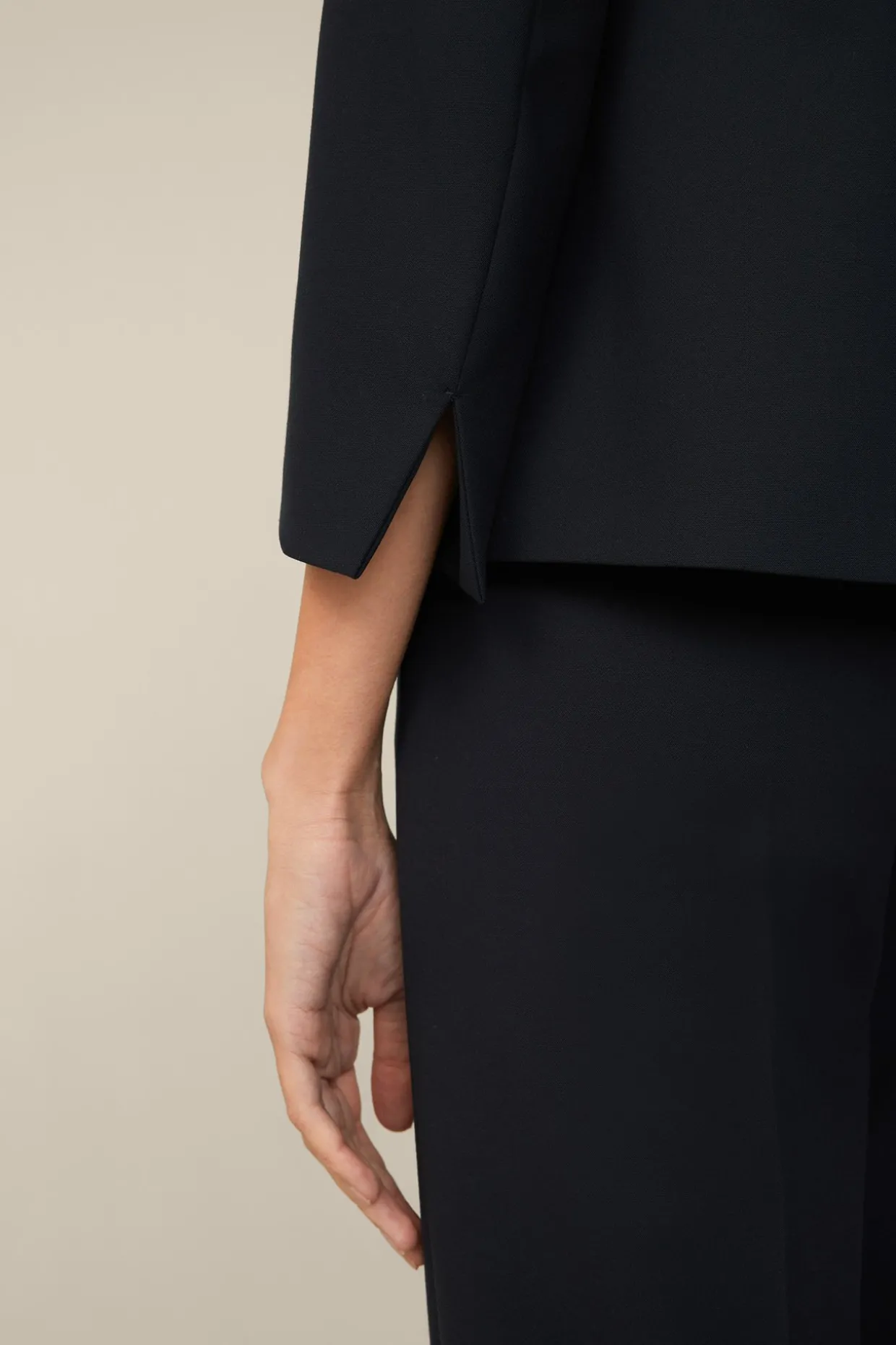 Crepe-Kurz-Blazer In