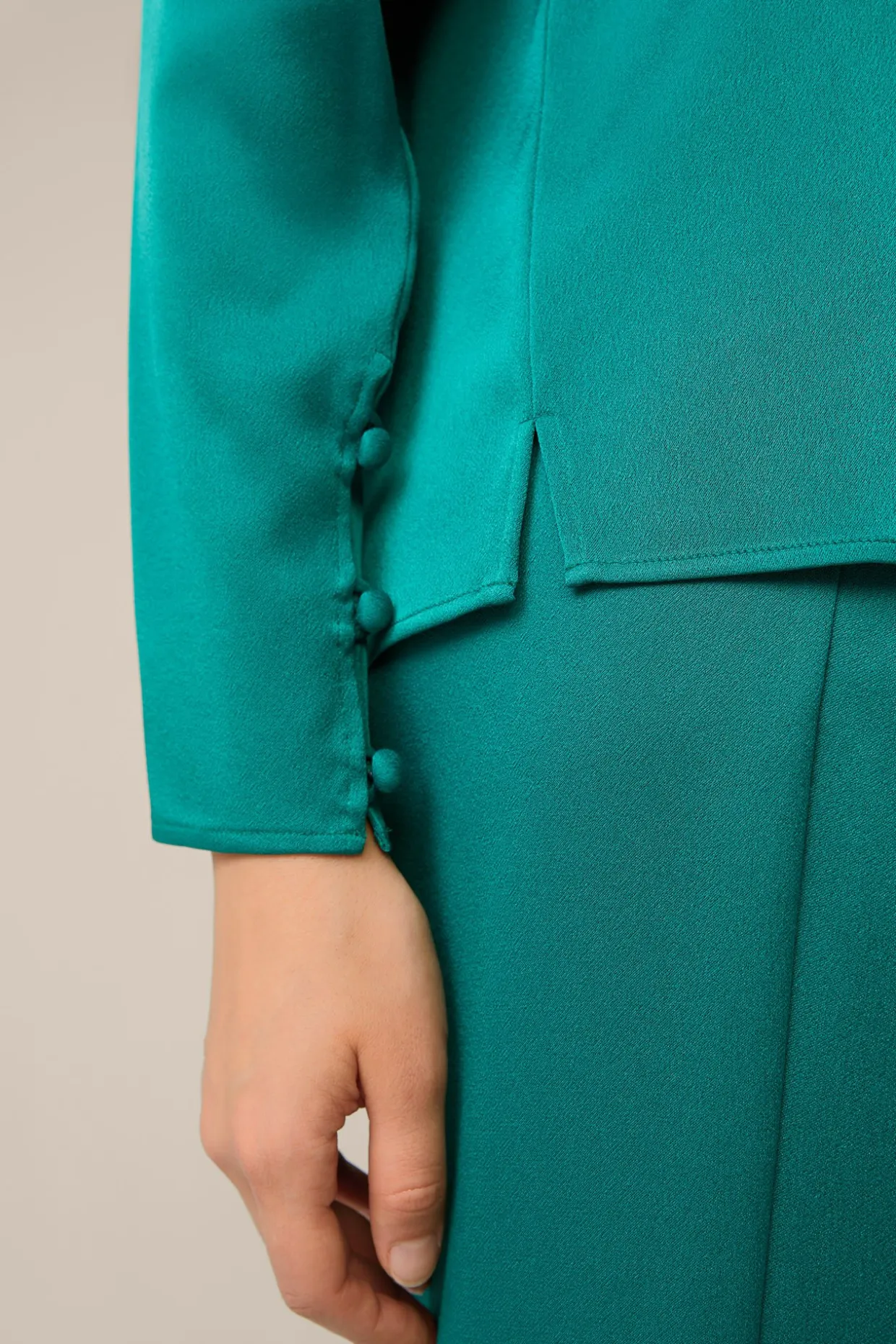 Crepe-Langarm-Bluse In