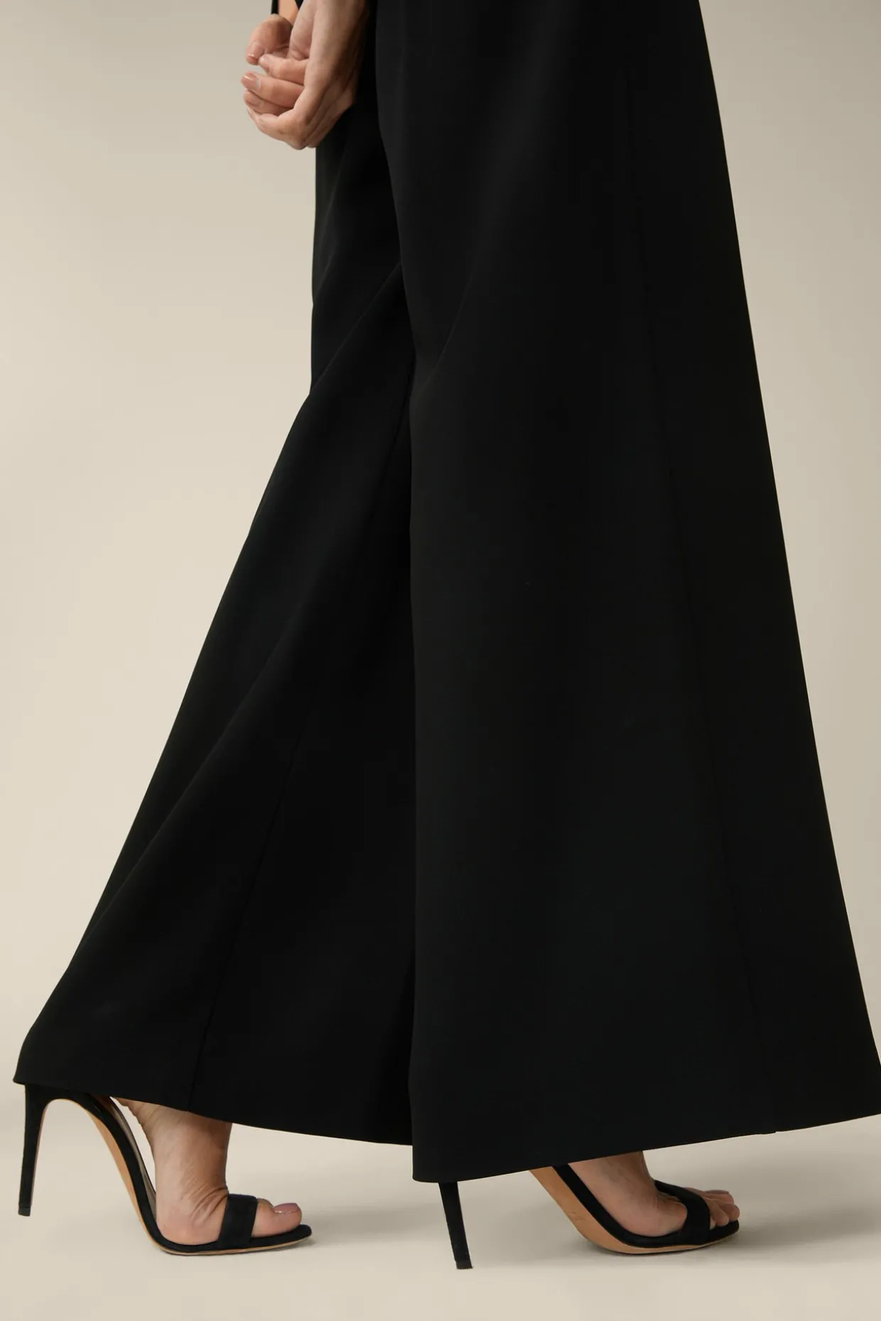 Crepe-Palazzo-Hose In