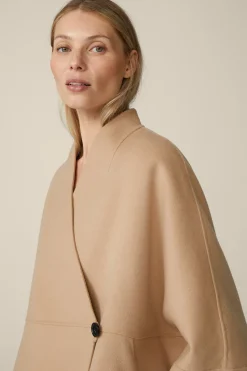 Double-Cape-Mantel In