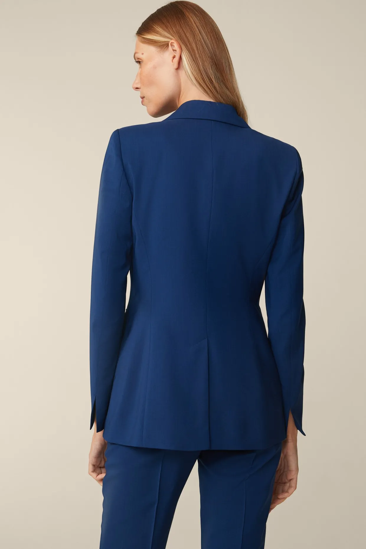 Schurwoll-Blazer Mit Pagodenschulter In