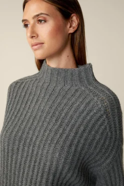 Schurwoll-Cashmeremix-Stehkragen-Pullover In