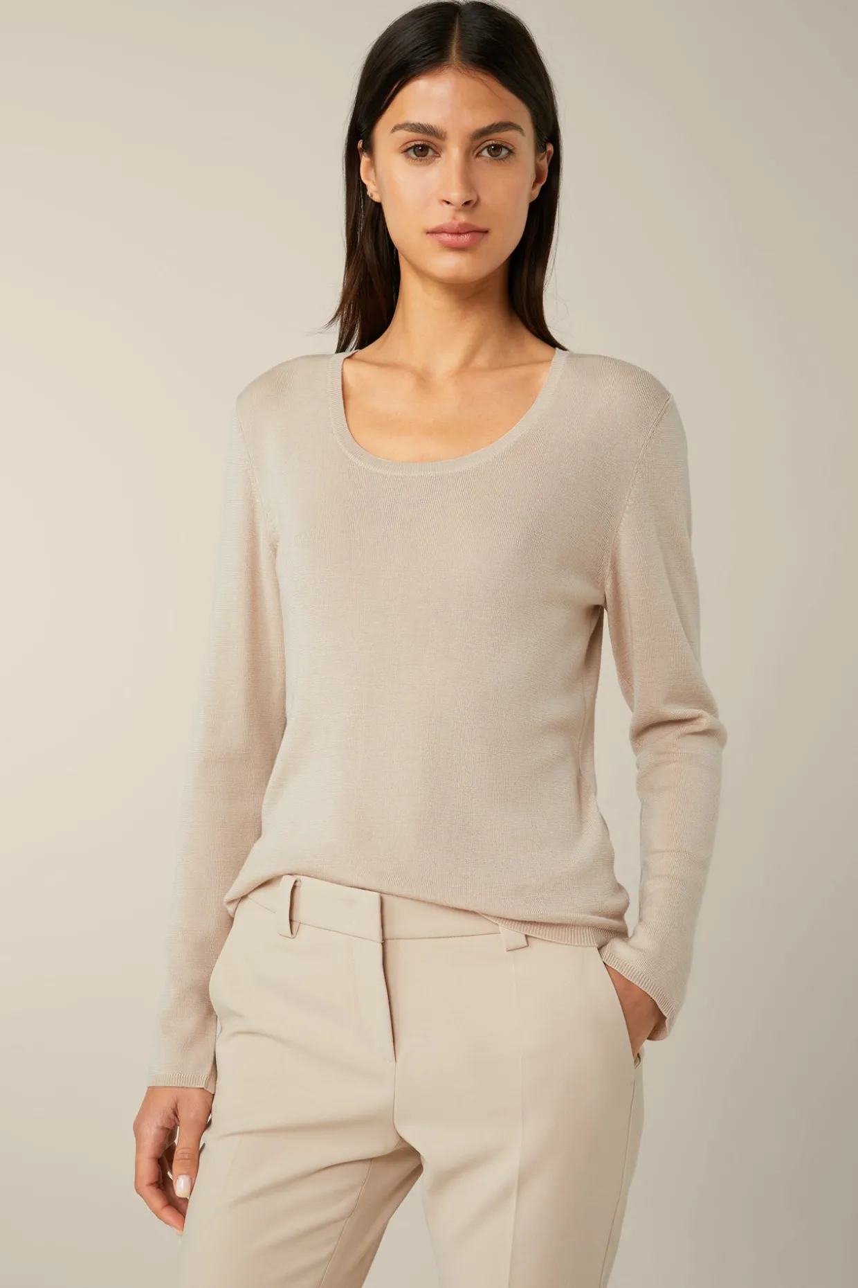 Schurwoll-Ripp-Strick-Pullover Mit Seide In