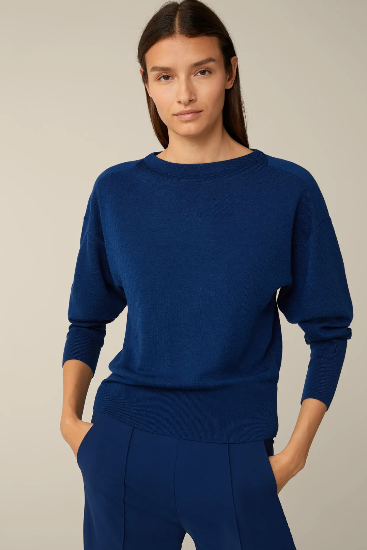 Schurwoll-Ripp-Strick-Pullover Mit Seide In