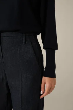 Schurwoll-Ripp-Strick-Pullover Mit Seide In