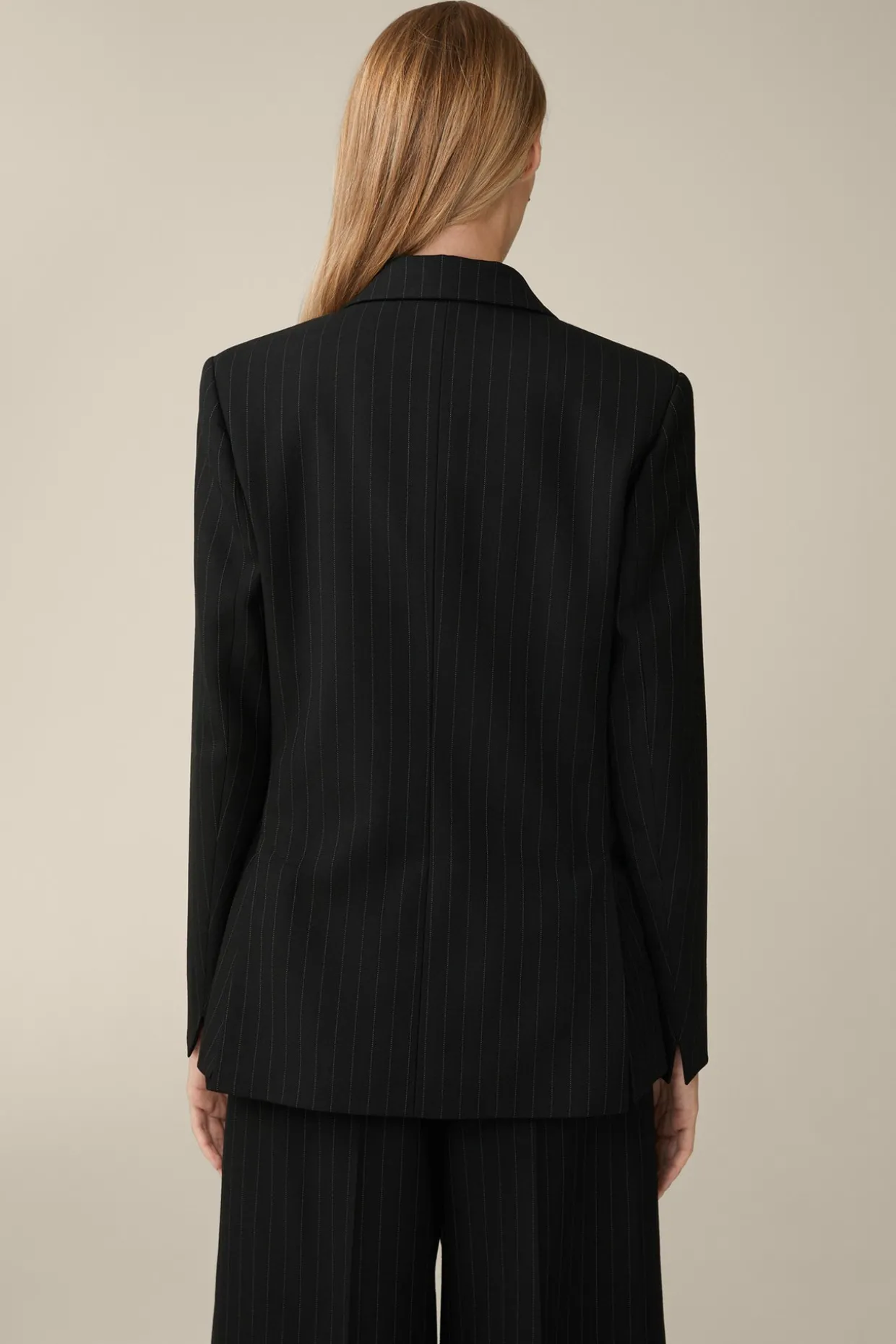 Schurwoll-Twill-Doppelreiher-Blazer Mit Nadelstreifen In