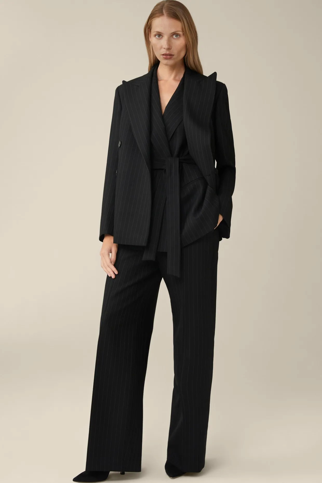 Schurwoll-Twill-Weste Mit Nadelstreifen In