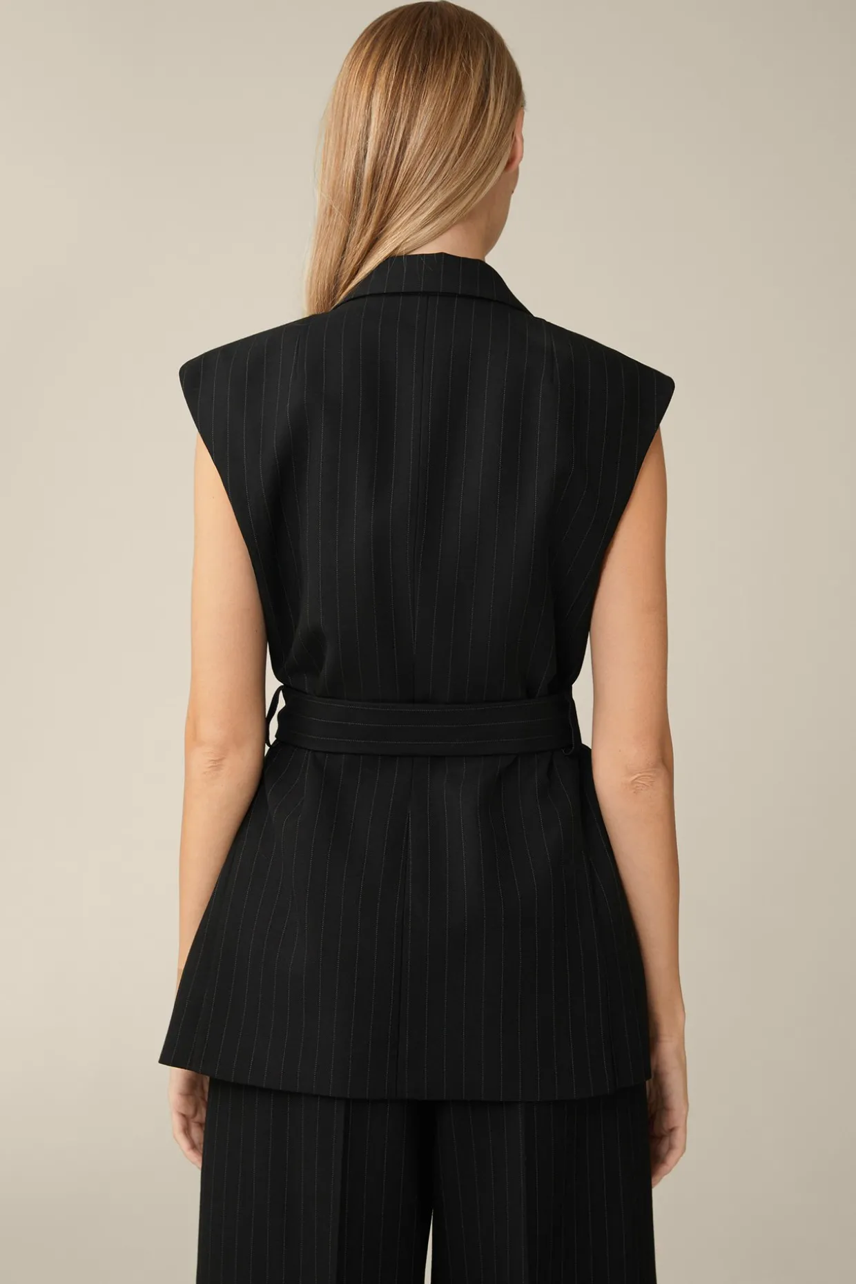 Schurwoll-Twill-Weste Mit Nadelstreifen In