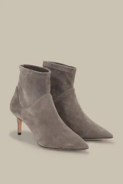 Stiefelette Aus Ziegenveloursleder By Unutzer In