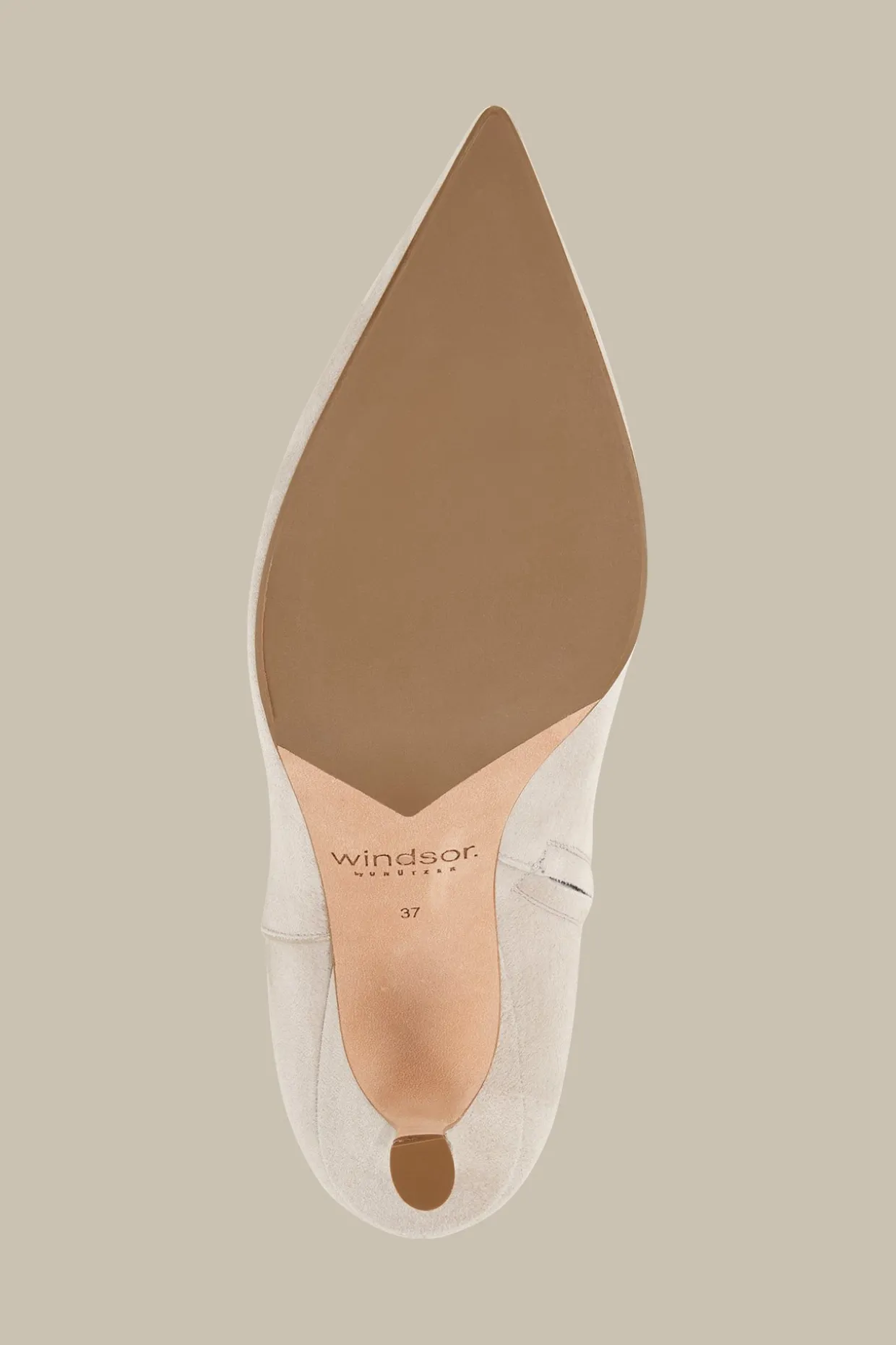 Stiefelette Aus Ziegenveloursleder By Unutzer In