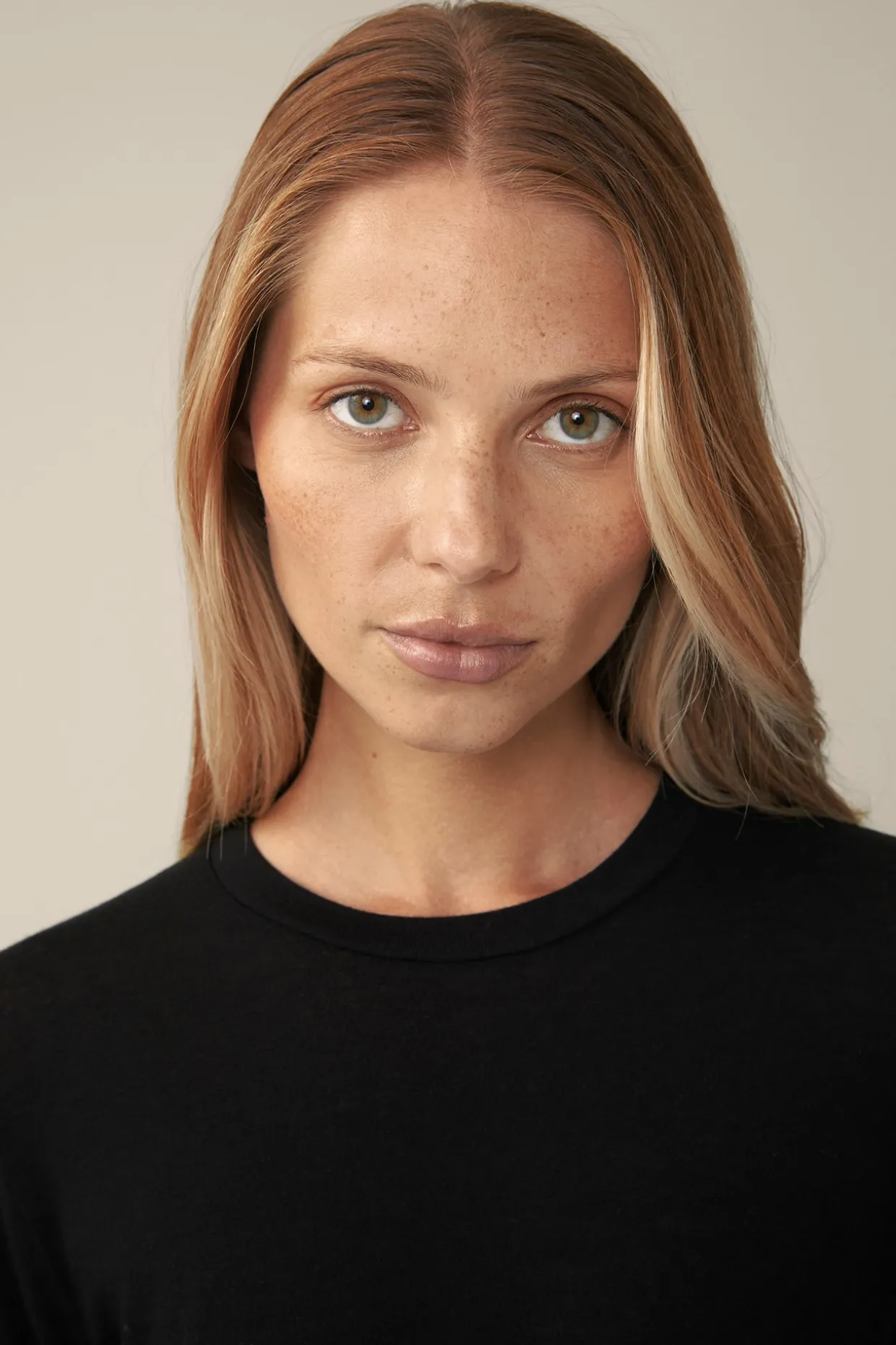 Tencel-Wollstretch-Rundhals-Shirt In