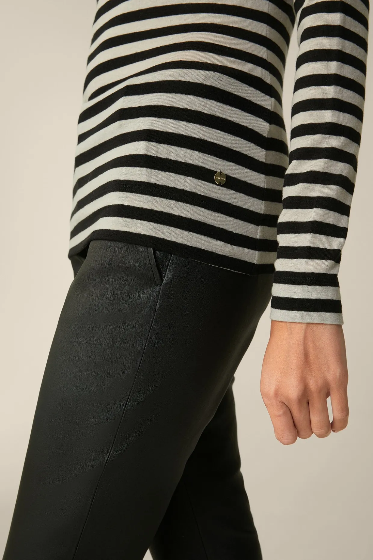 Tencel-Wollstretch-Rundhals-Shirt In