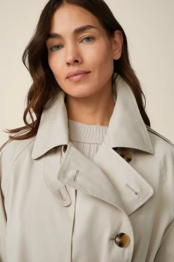 Trenchcoat In