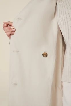 Trenchcoat In