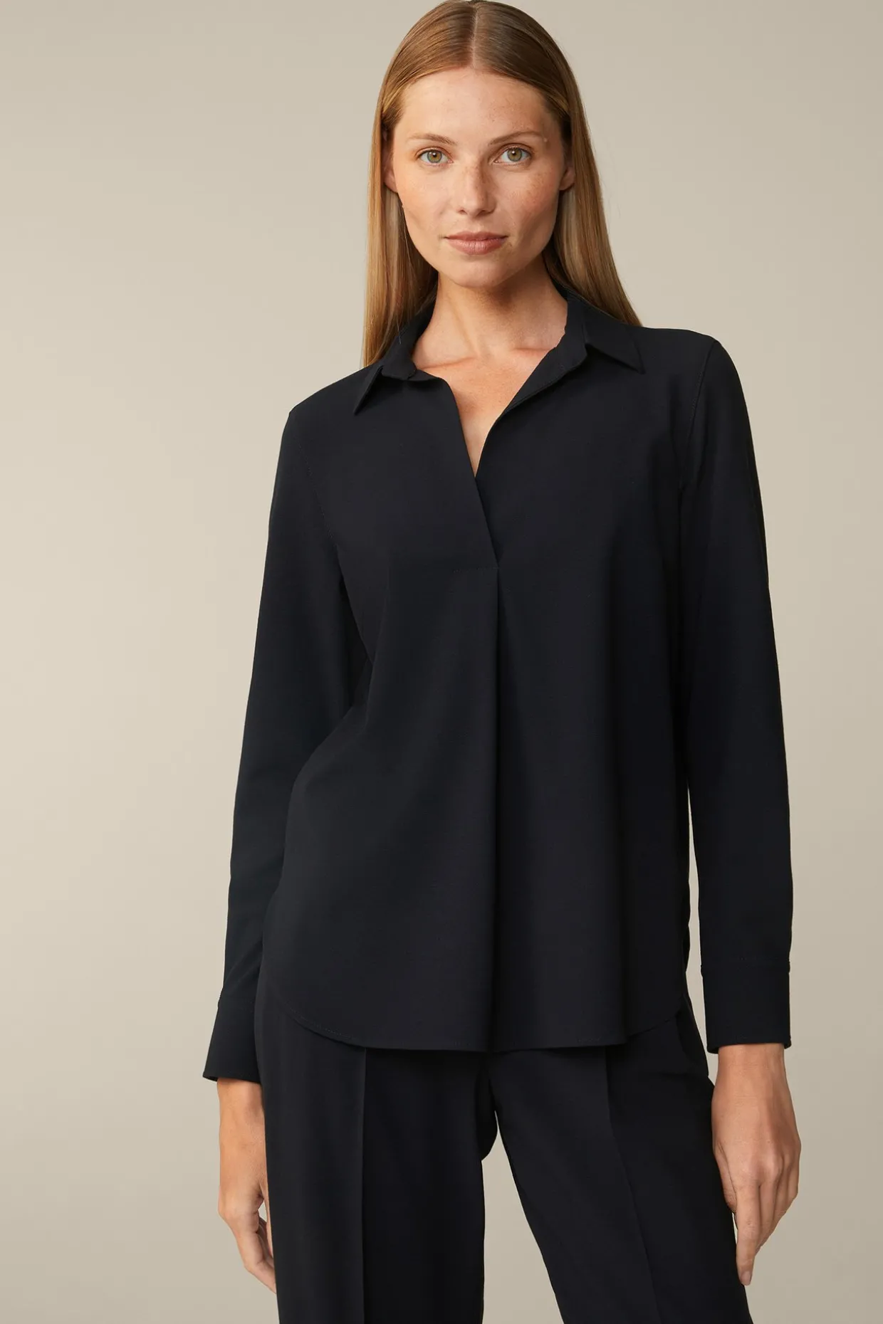 Wollcrepe-Hemdbluse In