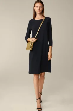 Wollcrepe-Kleid In