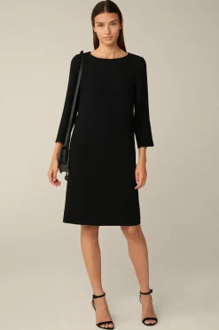 Wollcrepe-Kleid In