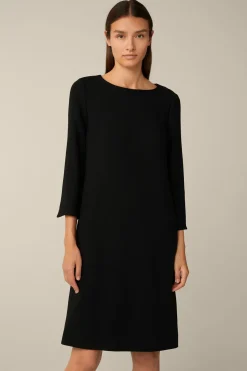 Wollcrepe-Kleid In