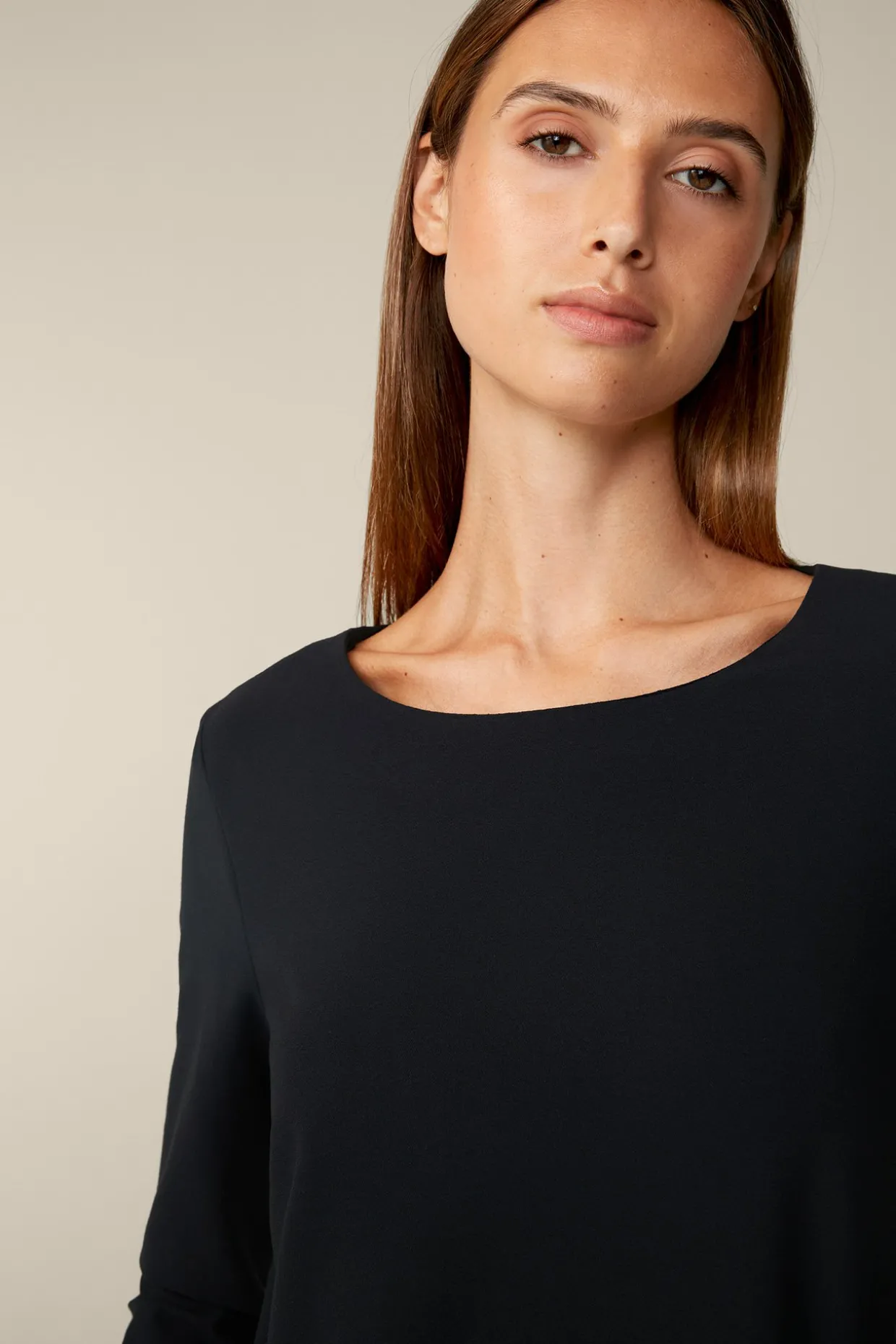 Wollcrepe-Kleid In