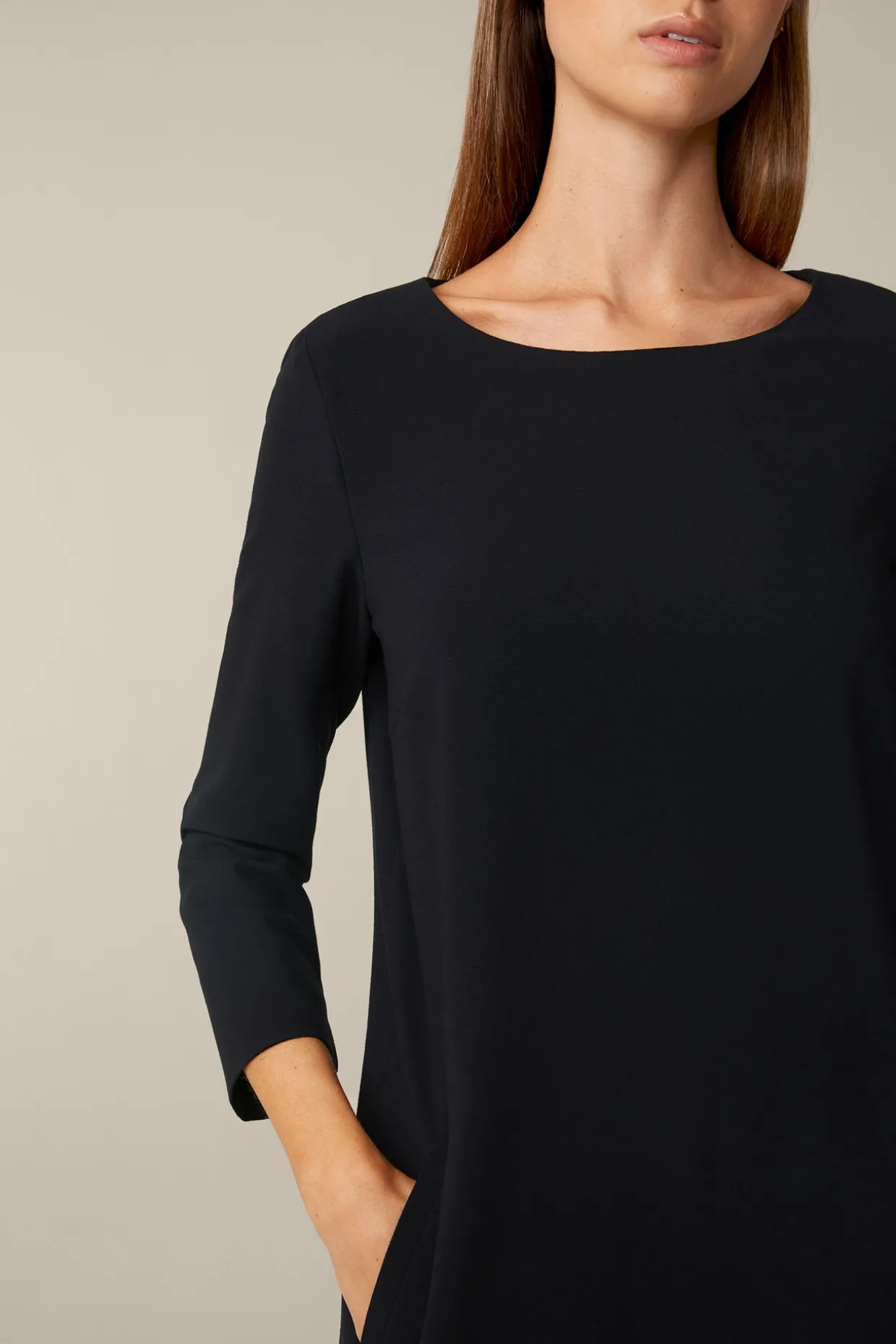 Wollcrepe-Kleid In