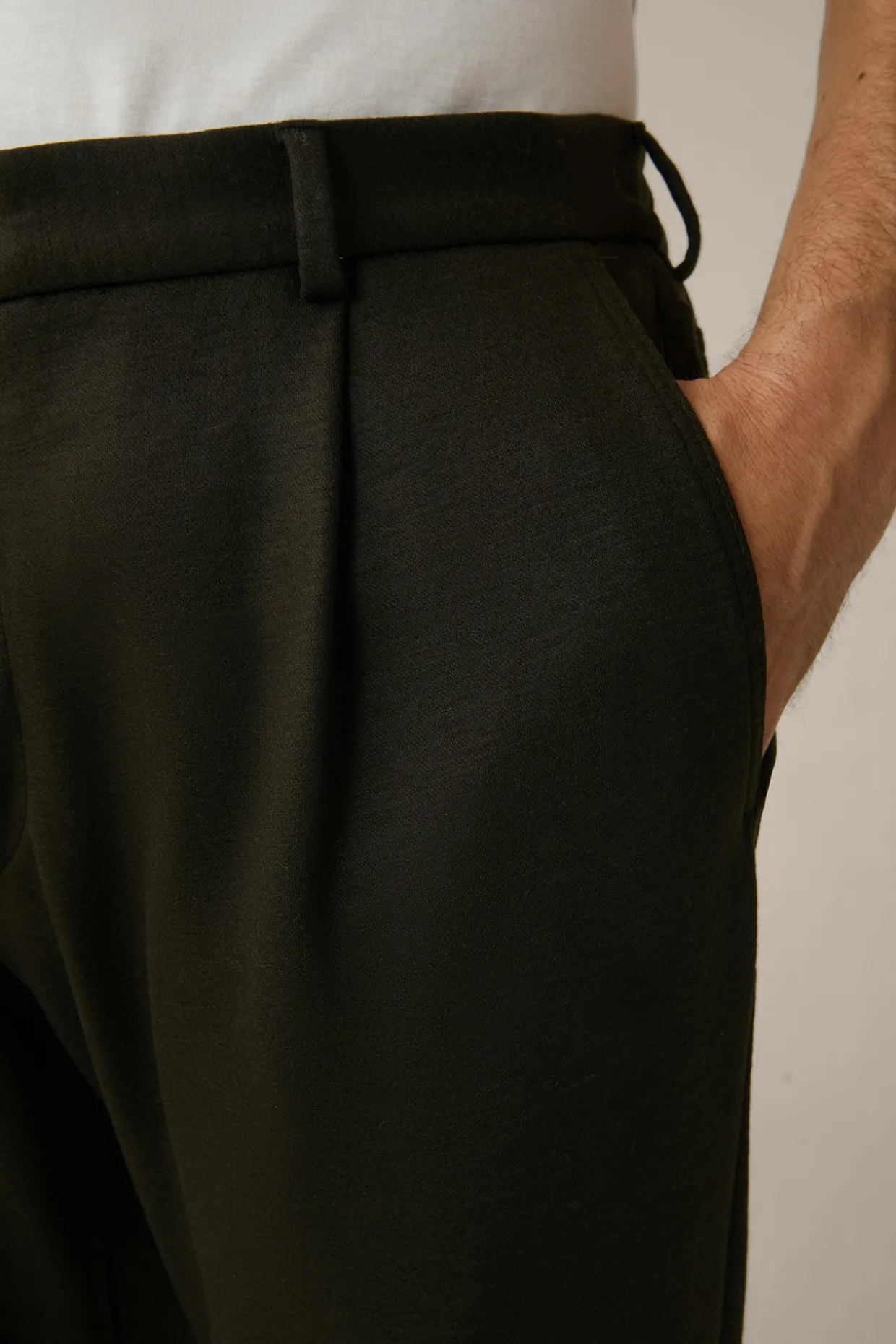 Wolljersey-Baukasten-Hose Floro Mit Bundfalte In Olive
